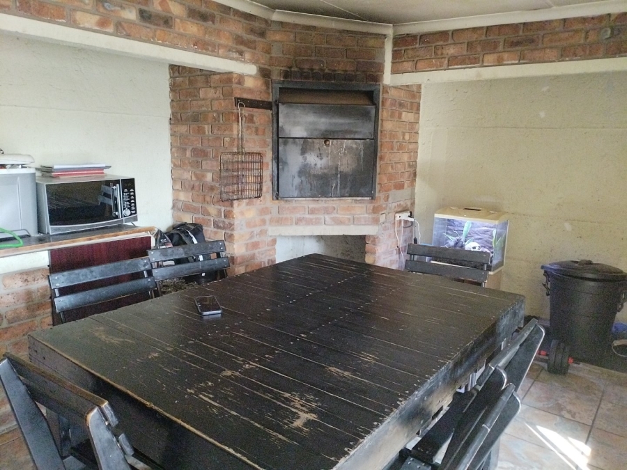 3 Bedroom Property for Sale in Strubenvale Gauteng