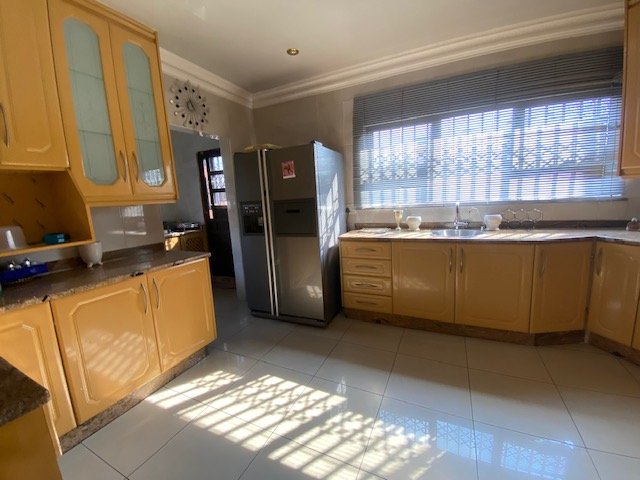 3 Bedroom Property for Sale in Sonneveld Gauteng