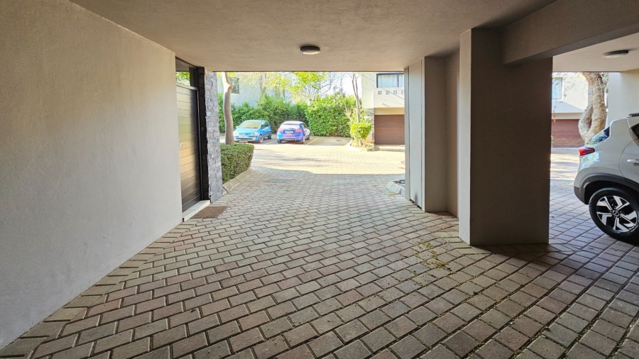 1 Bedroom Property for Sale in Lombardy Gauteng