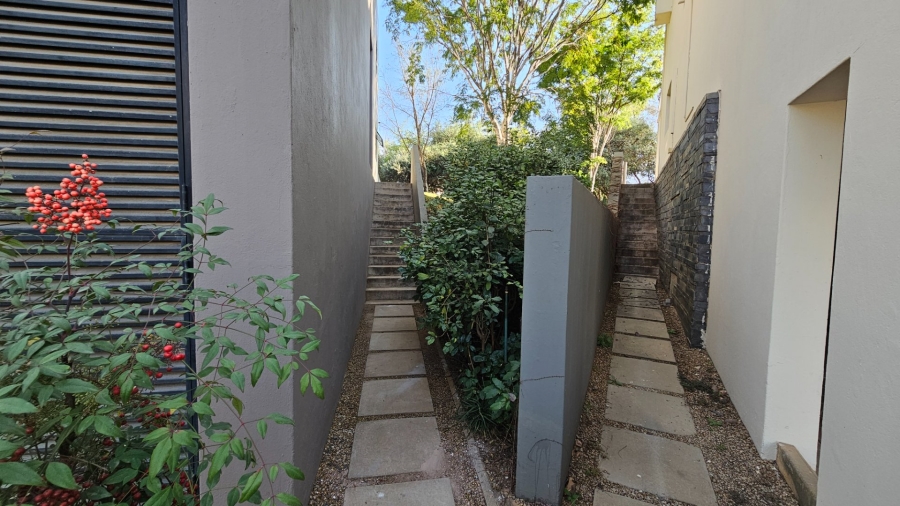 1 Bedroom Property for Sale in Lombardy Gauteng