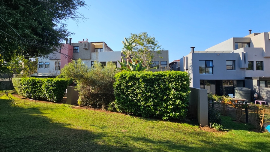 1 Bedroom Property for Sale in Lombardy Gauteng