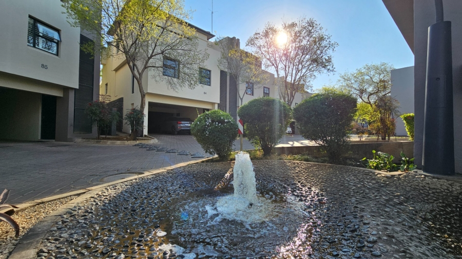 1 Bedroom Property for Sale in Lombardy Gauteng