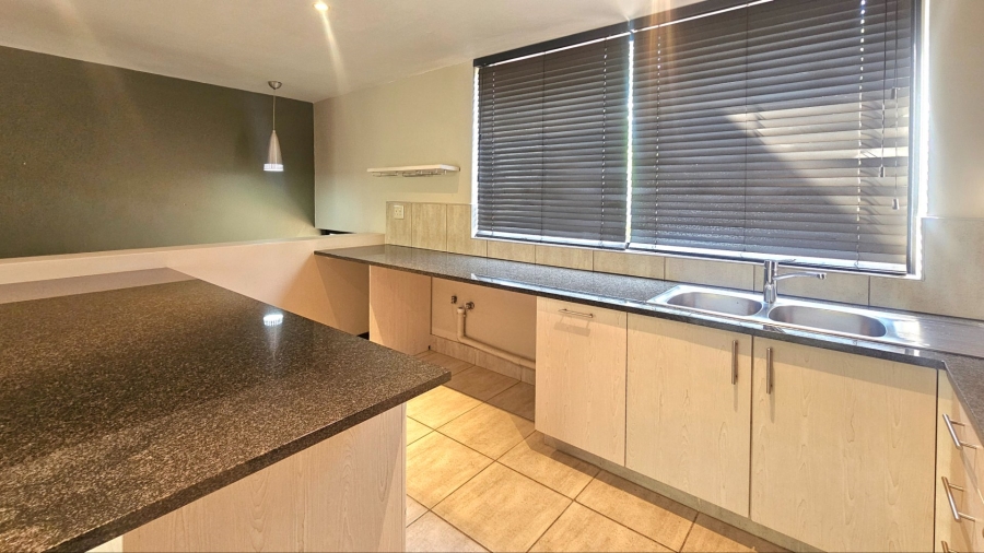 1 Bedroom Property for Sale in Lombardy Gauteng