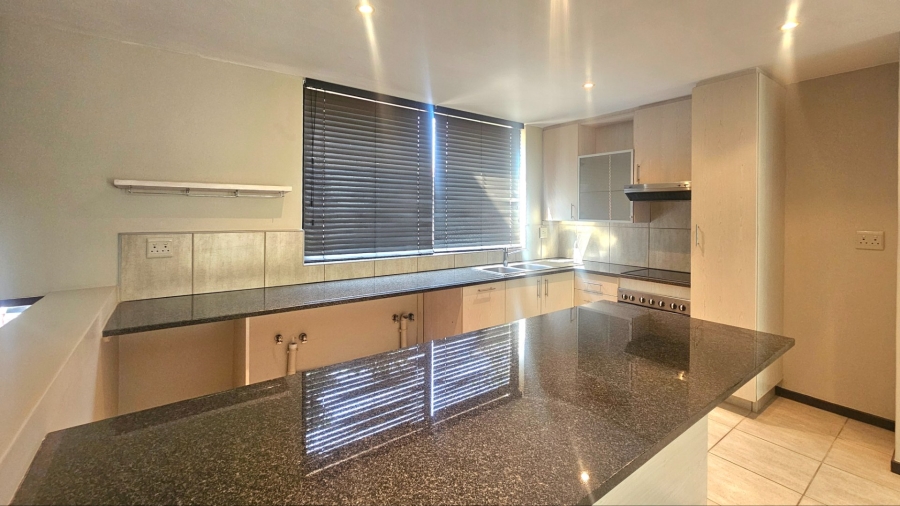 1 Bedroom Property for Sale in Lombardy Gauteng