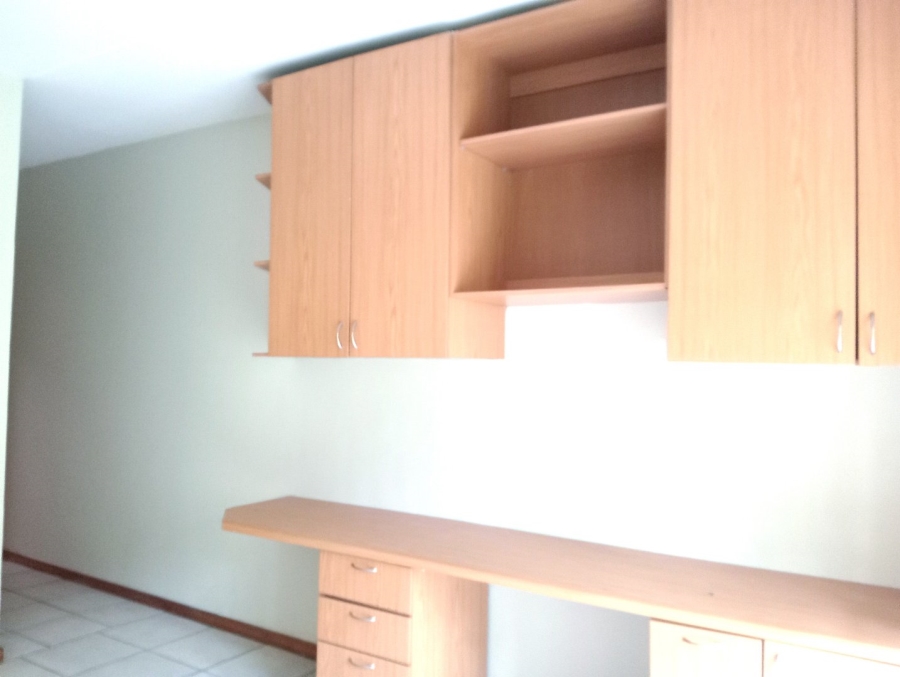 1 Bedroom Property for Sale in Hillcrest Gauteng