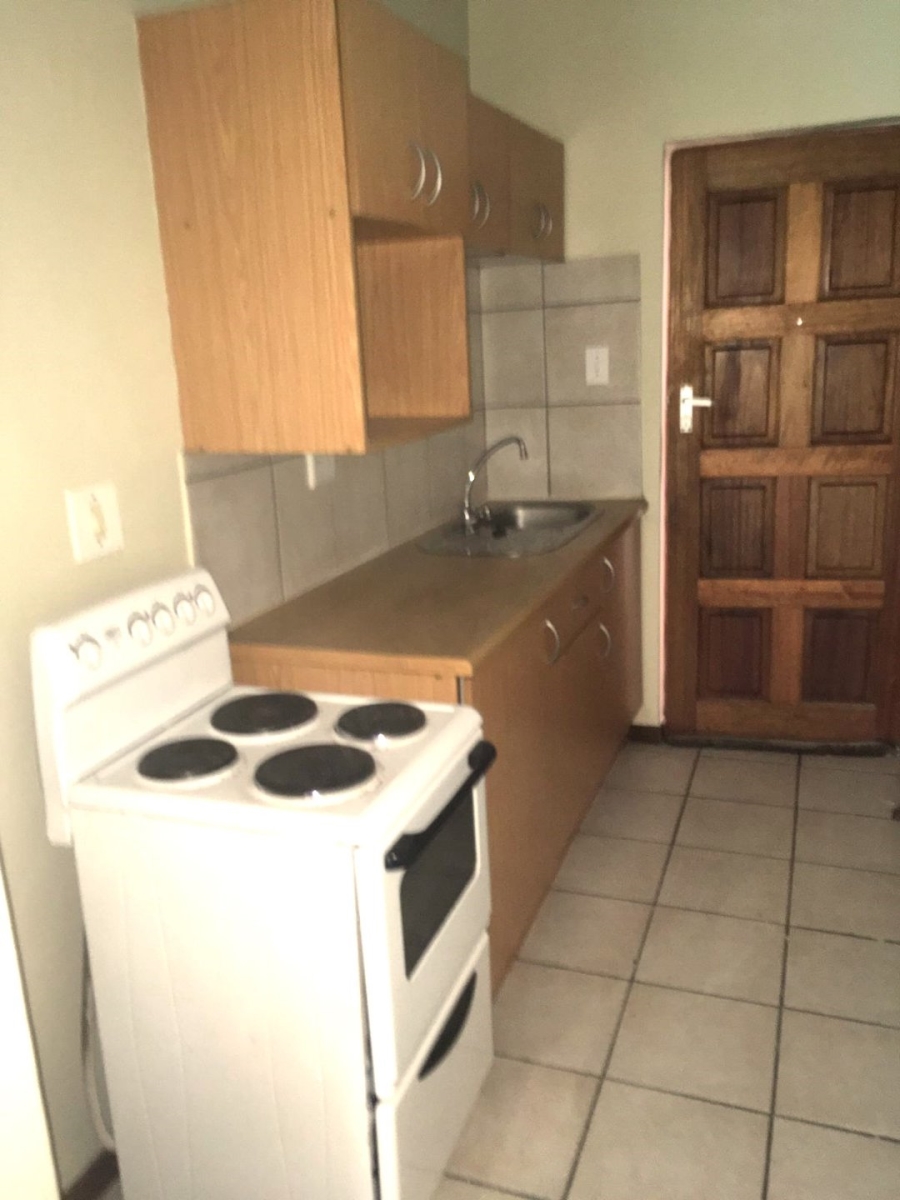 1 Bedroom Property for Sale in Hillcrest Gauteng