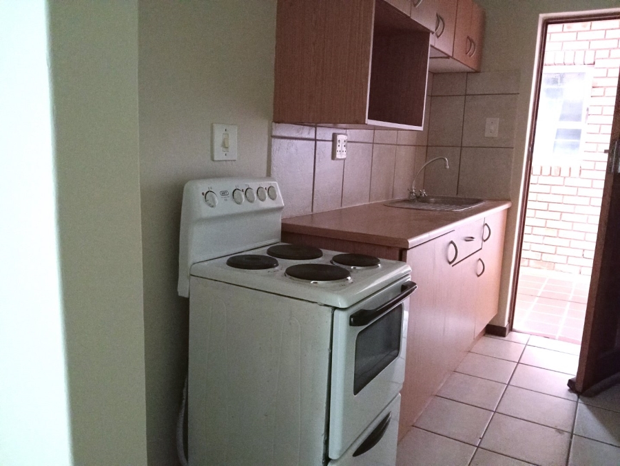 1 Bedroom Property for Sale in Hillcrest Gauteng