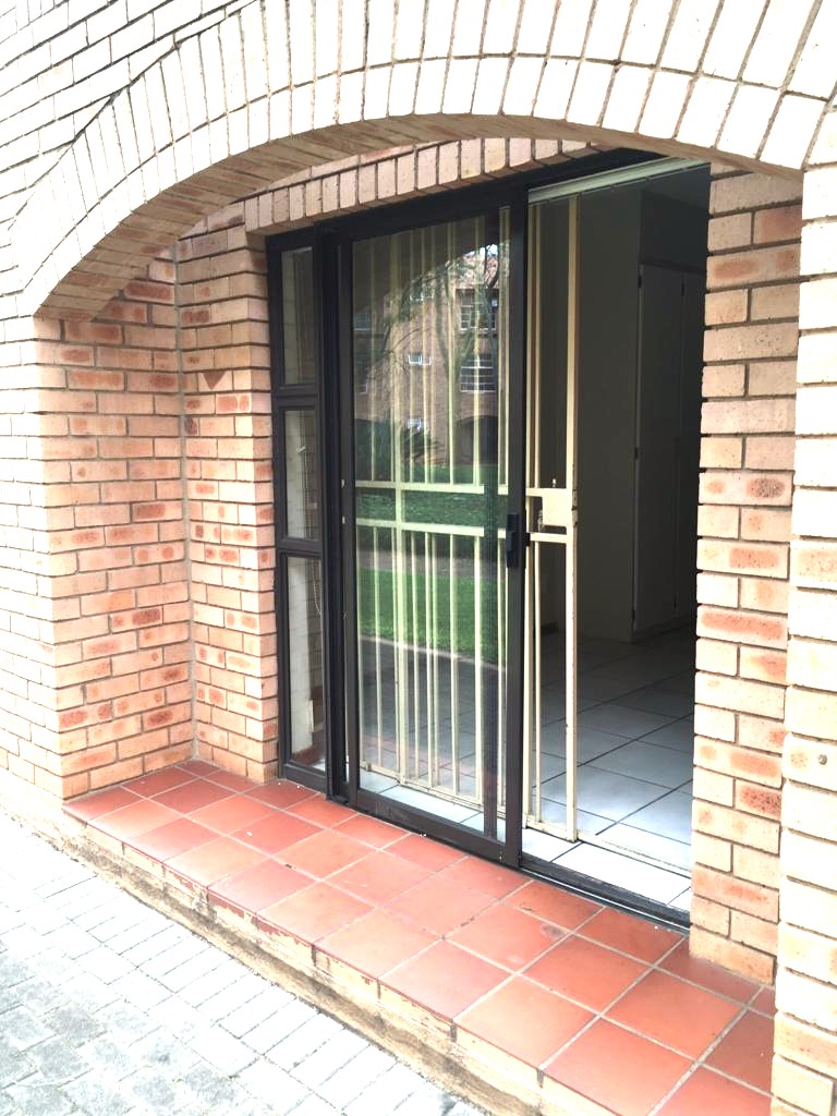 1 Bedroom Property for Sale in Hillcrest Gauteng