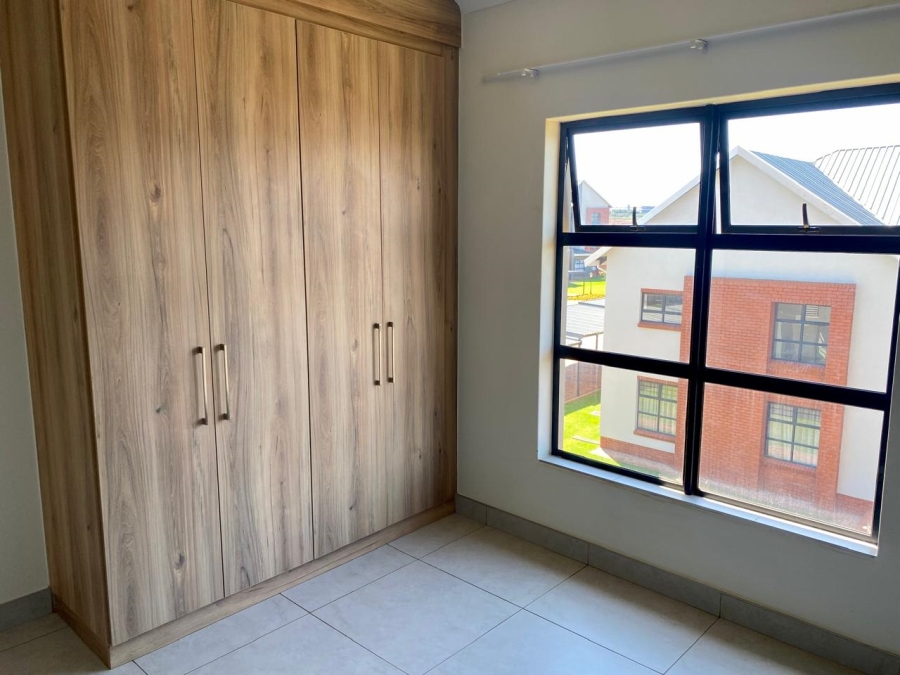 1 Bedroom Property for Sale in Glen Marais Gauteng