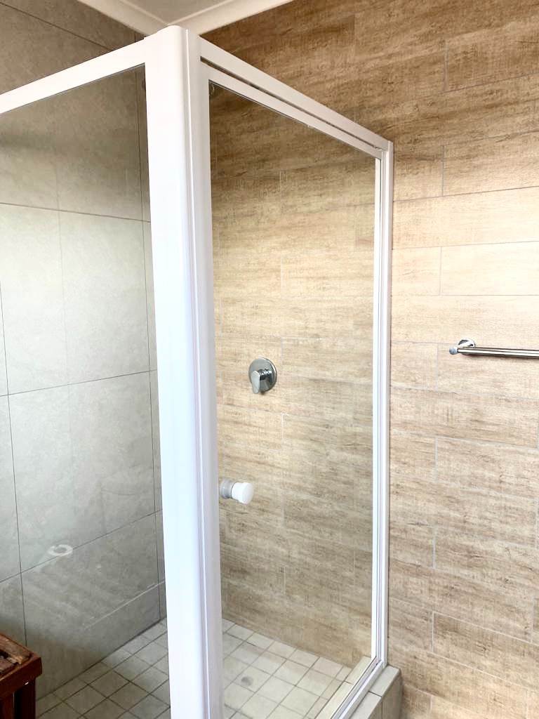 1 Bedroom Property for Sale in Glen Marais Gauteng