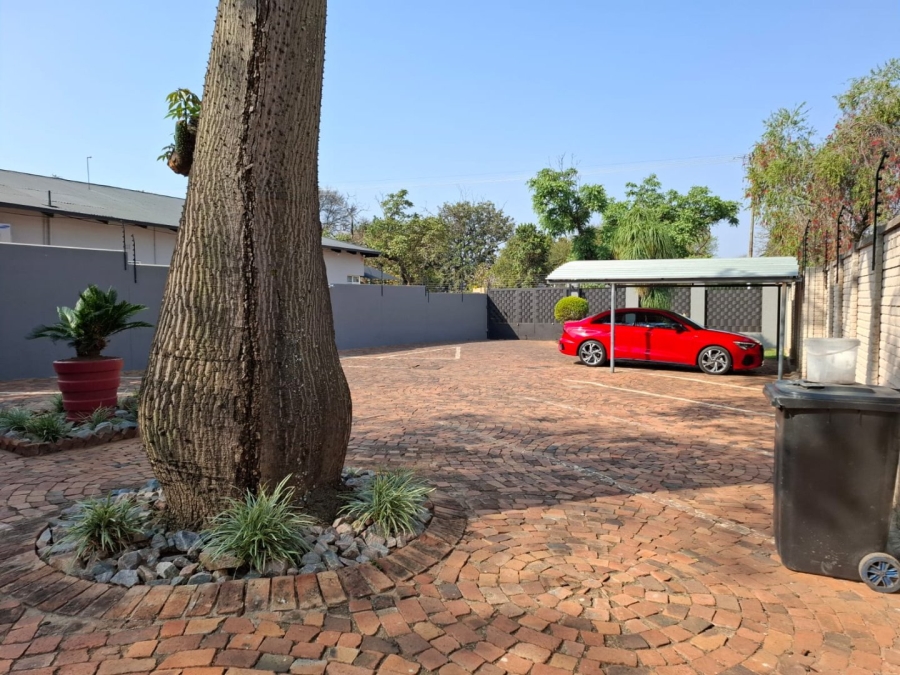 4 Bedroom Property for Sale in Riviera Gauteng