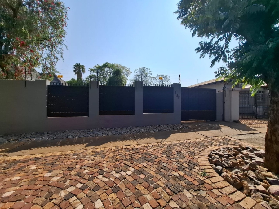 4 Bedroom Property for Sale in Riviera Gauteng