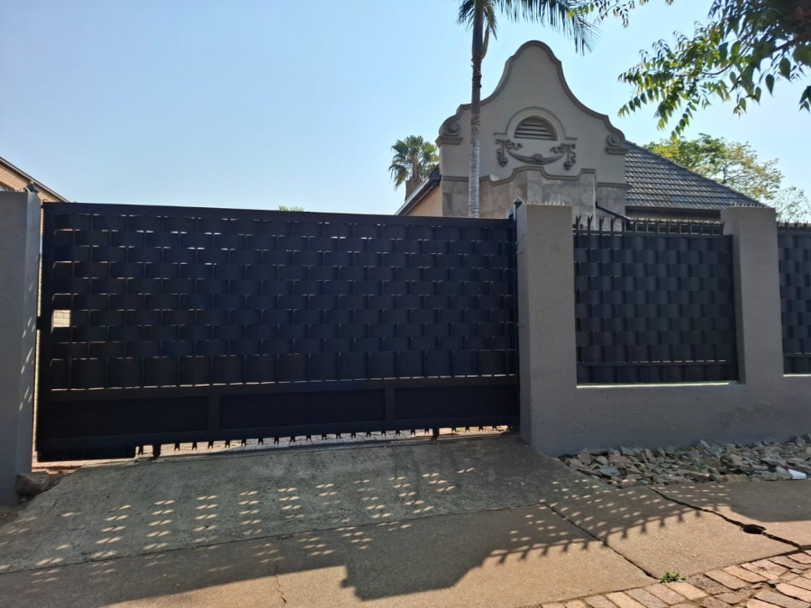 4 Bedroom Property for Sale in Riviera Gauteng