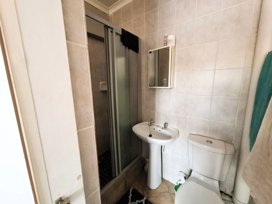 To Let 2 Bedroom Property for Rent in Annlin Gauteng