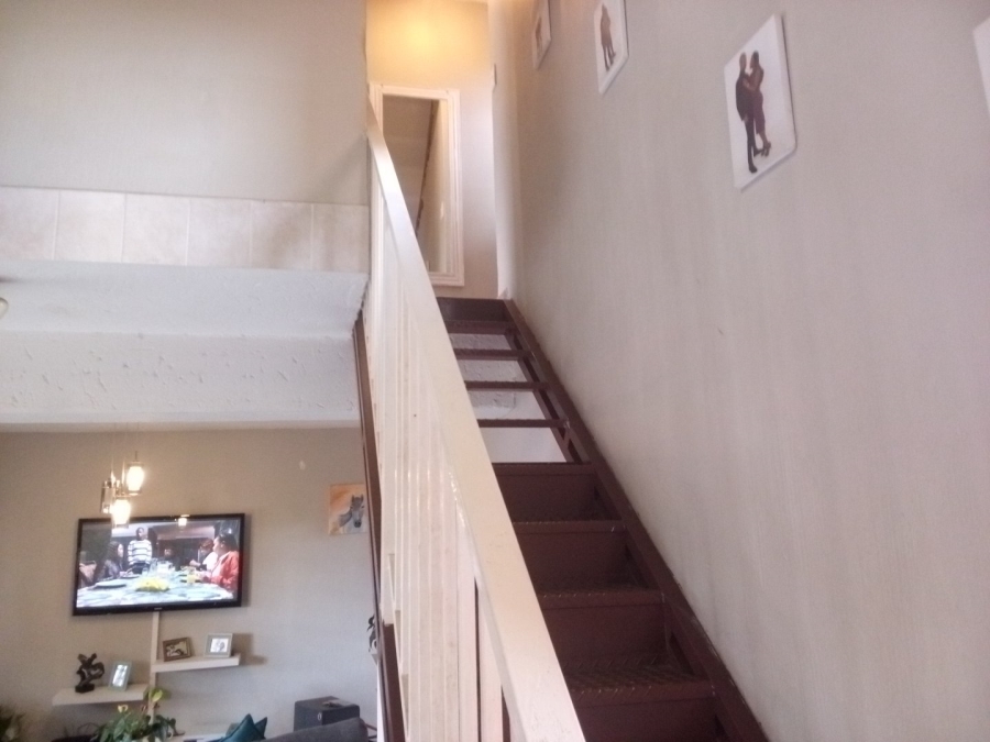 To Let 2 Bedroom Property for Rent in Annlin Gauteng