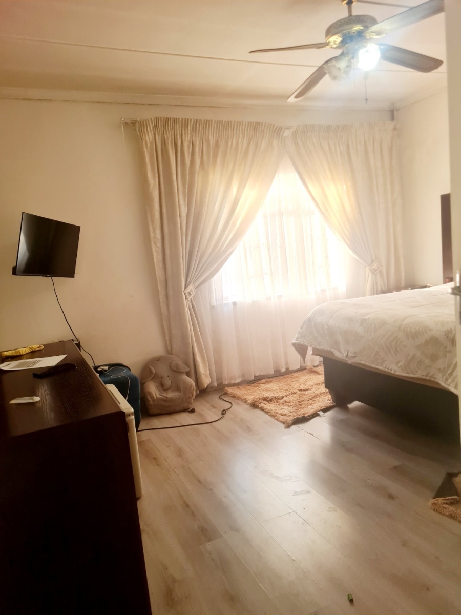 3 Bedroom Property for Sale in Vanderbijlpark Cw 6 Gauteng