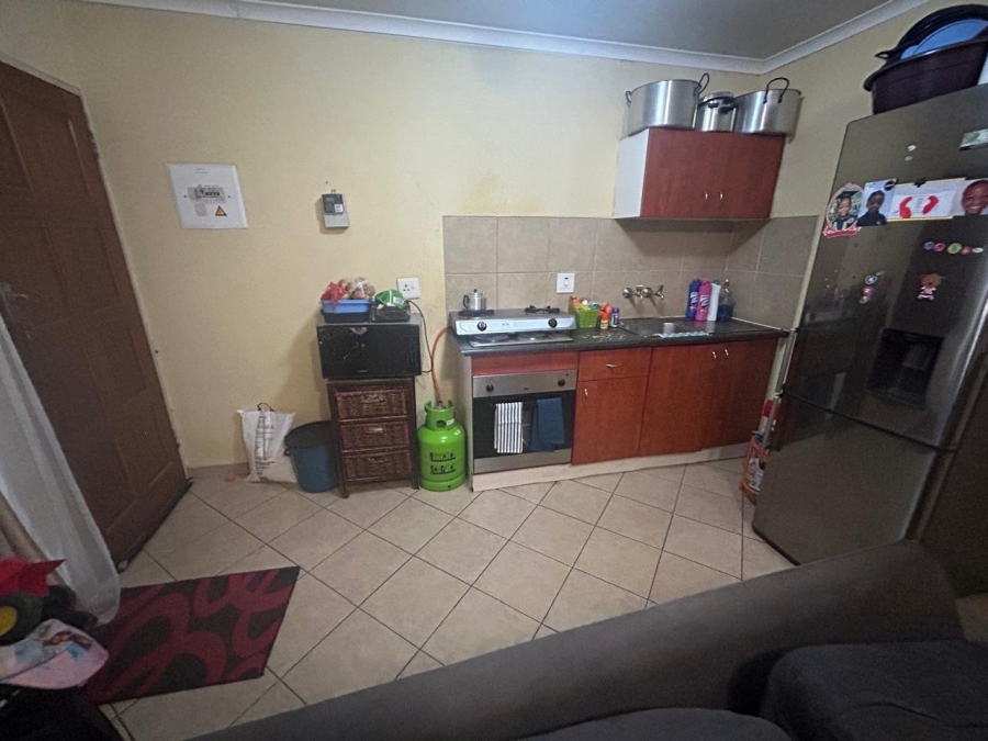 2 Bedroom Property for Sale in Olievenhoutbosch Gauteng