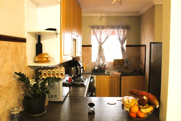 2 Bedroom Property for Sale in Die Hoewes Gauteng