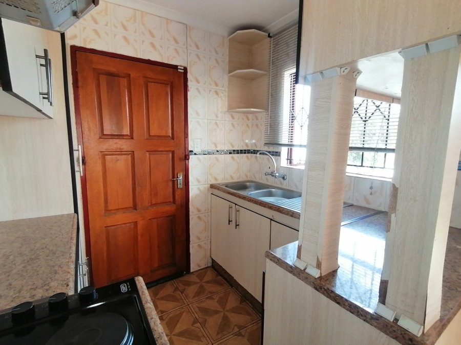To Let 2 Bedroom Property for Rent in Soshanguve East Gauteng