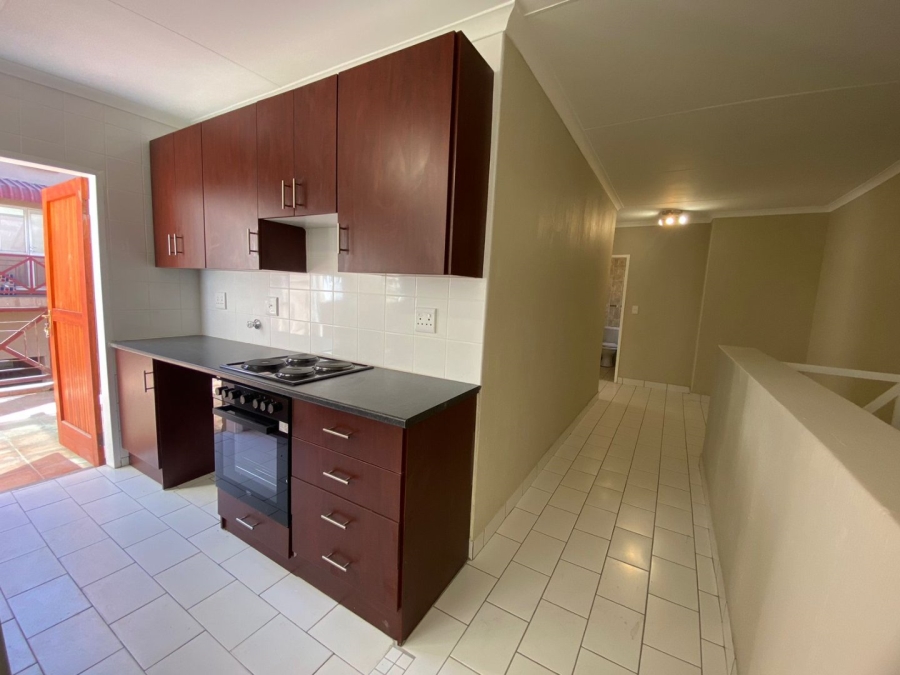 2 Bedroom Property for Sale in Corlett Gardens Gauteng