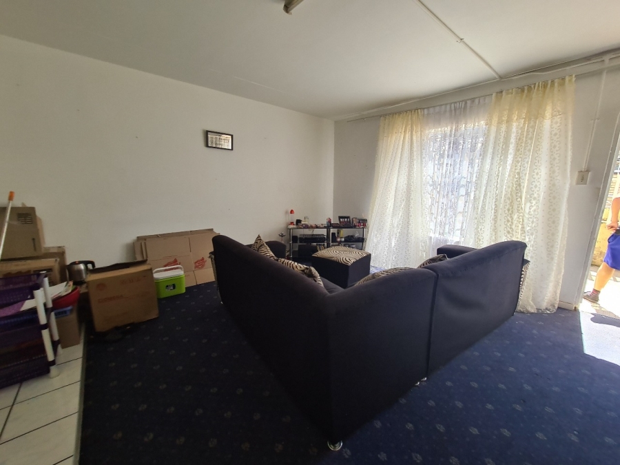 To Let 2 Bedroom Property for Rent in Laudium Gauteng