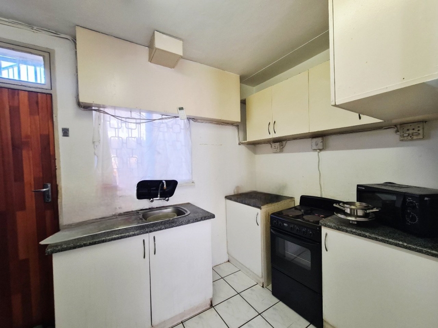 To Let 2 Bedroom Property for Rent in Laudium Gauteng
