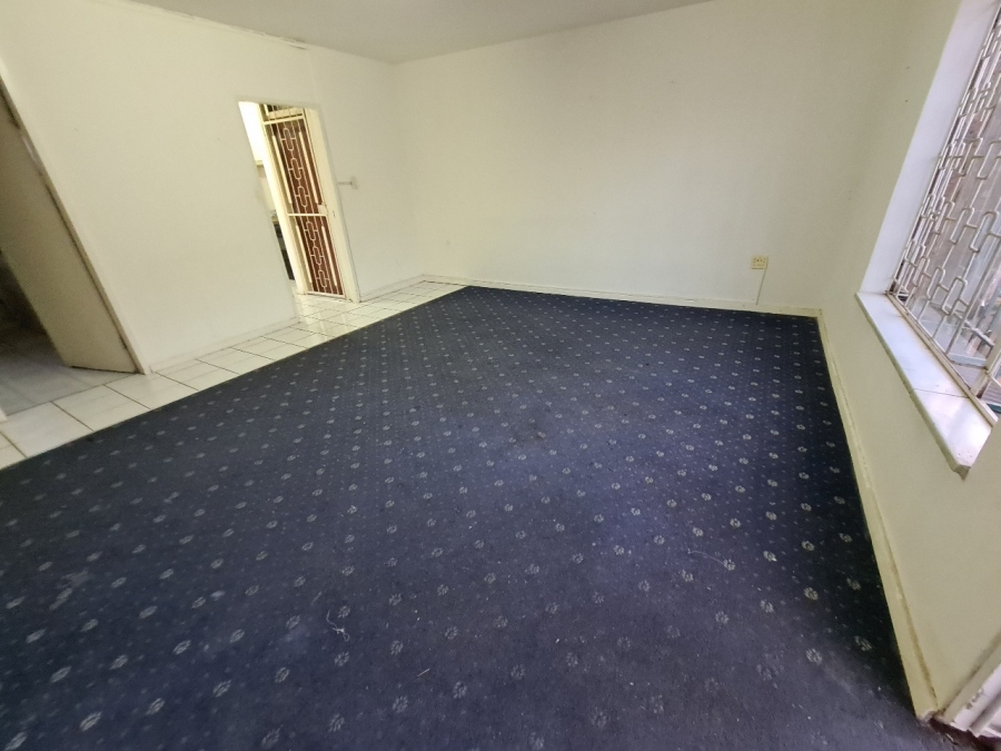 2 Bedroom Property for Sale in Laudium Gauteng