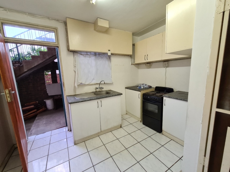 2 Bedroom Property for Sale in Laudium Gauteng