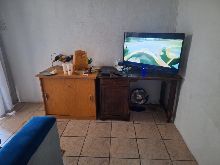 To Let 1 Bedroom Property for Rent in Croydon Gauteng
