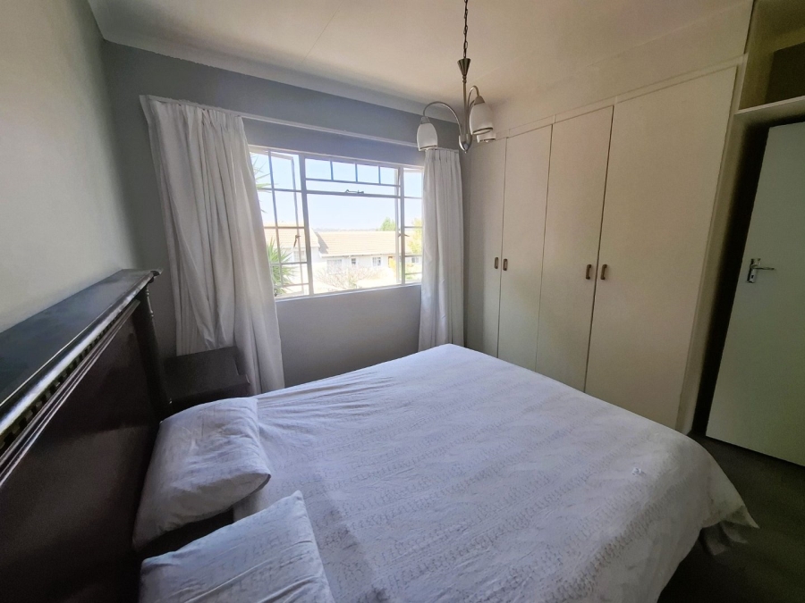 To Let 2 Bedroom Property for Rent in Monument Park Gauteng