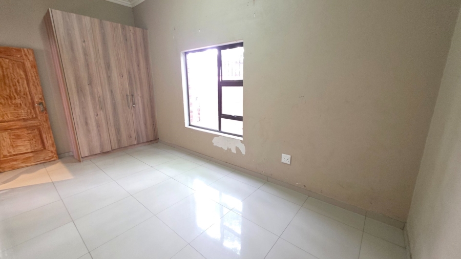To Let 3 Bedroom Property for Rent in Erasmia Gauteng
