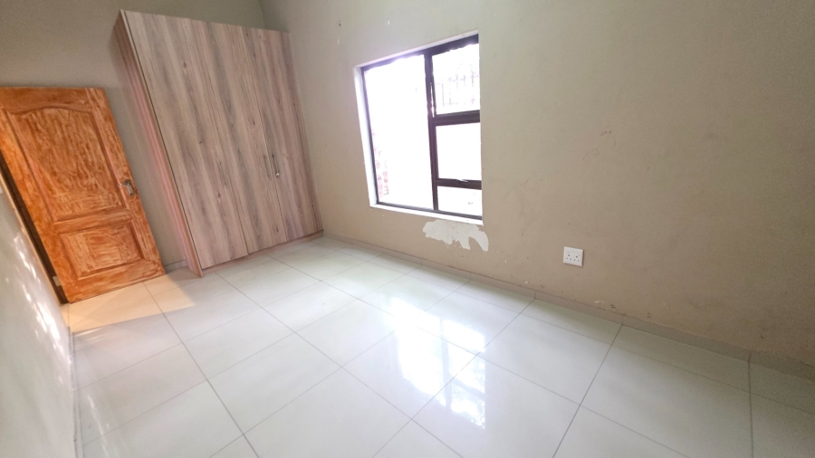 To Let 3 Bedroom Property for Rent in Erasmia Gauteng