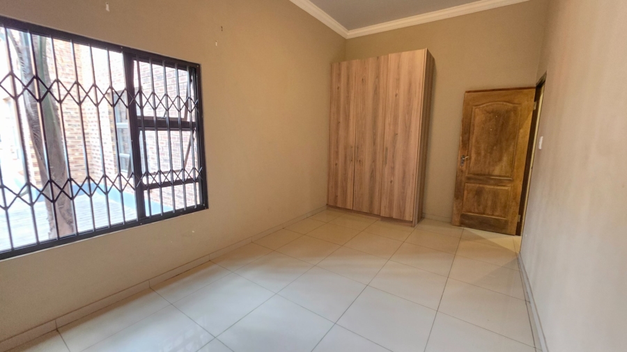To Let 3 Bedroom Property for Rent in Erasmia Gauteng