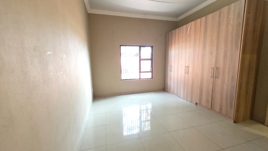 To Let 3 Bedroom Property for Rent in Erasmia Gauteng