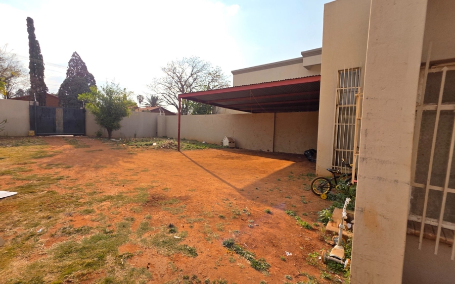 To Let 3 Bedroom Property for Rent in Laudium Gauteng