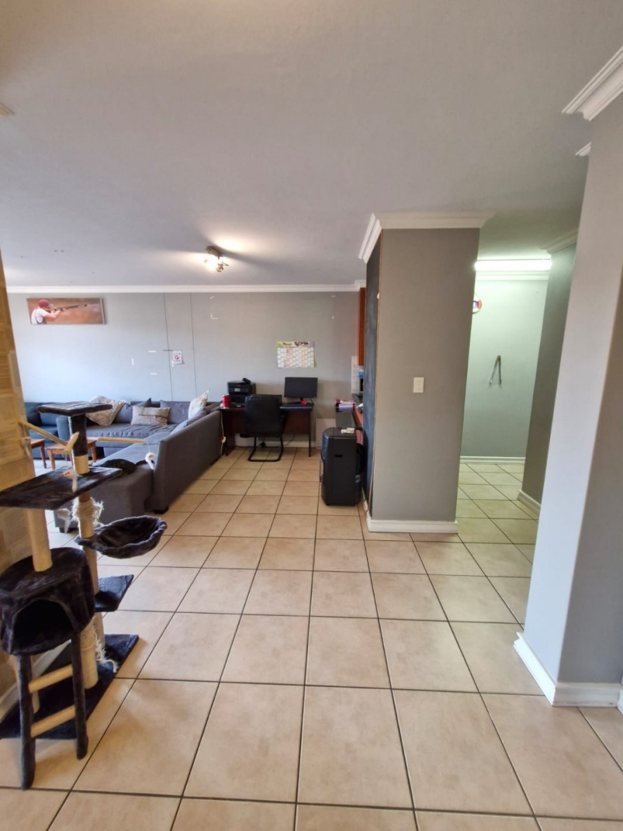 2 Bedroom Property for Sale in Hatfield Gauteng