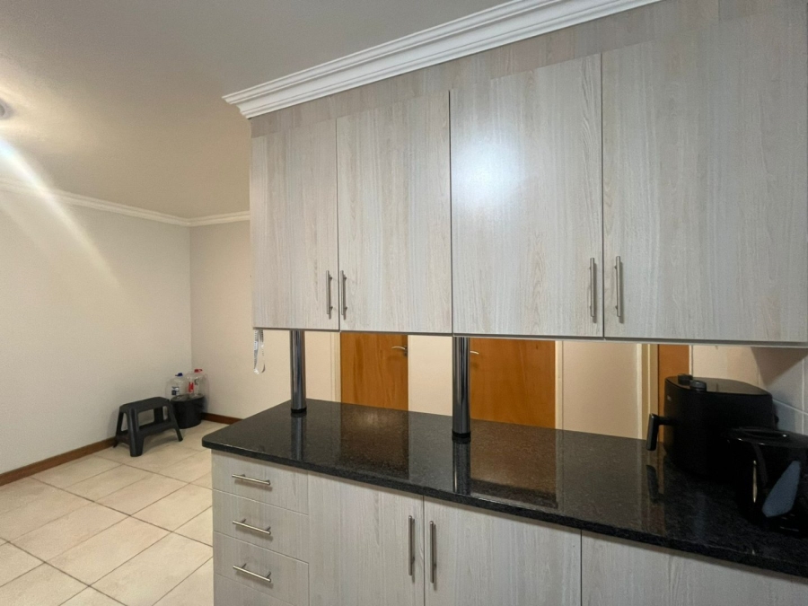 2 Bedroom Property for Sale in Hatfield Gauteng