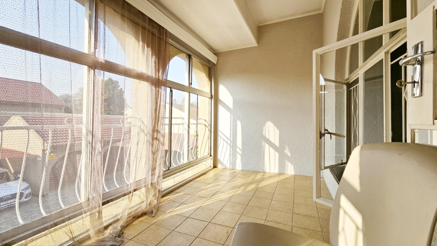 3 Bedroom Property for Sale in Three Rivers Proper Gauteng