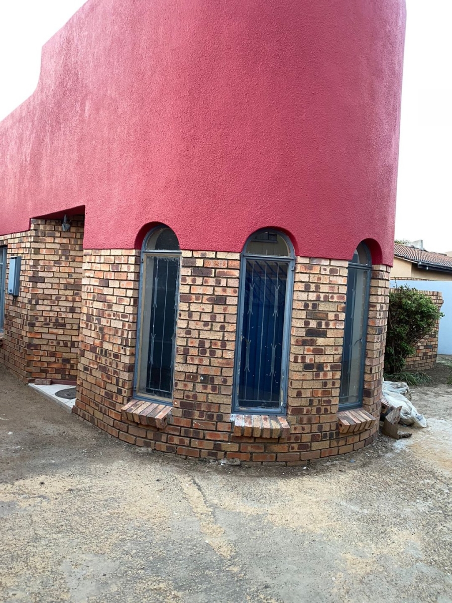To Let  Bedroom Property for Rent in Pimville Zone 7 Gauteng