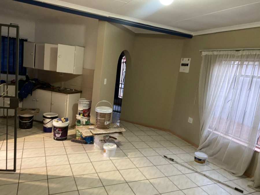 To Let  Bedroom Property for Rent in Pimville Zone 7 Gauteng