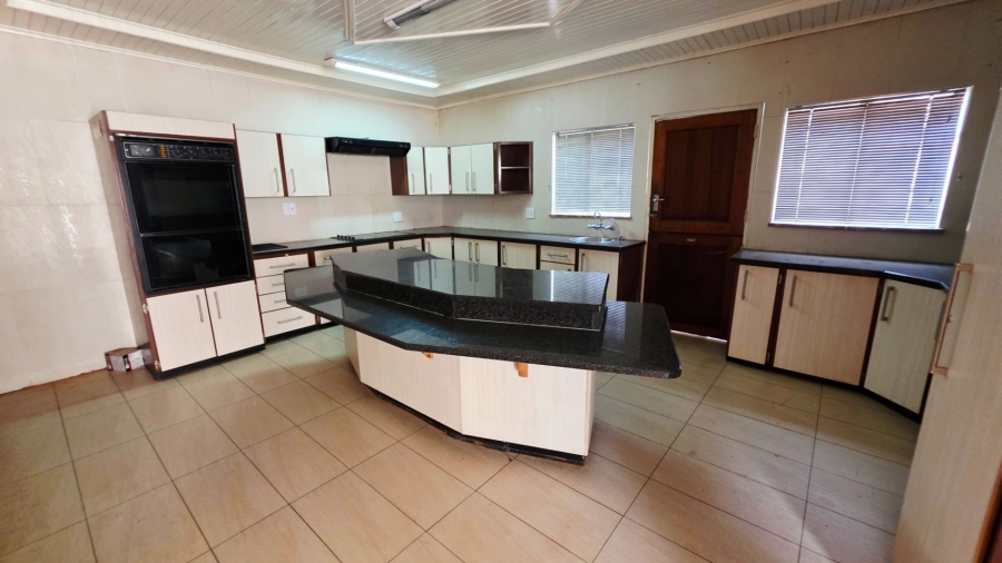 To Let 3 Bedroom Property for Rent in Laudium Gauteng