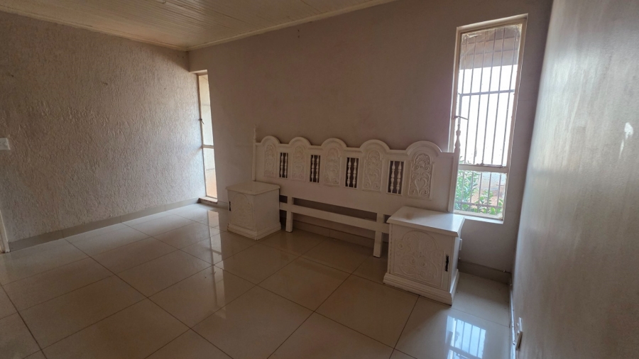 To Let 3 Bedroom Property for Rent in Laudium Gauteng