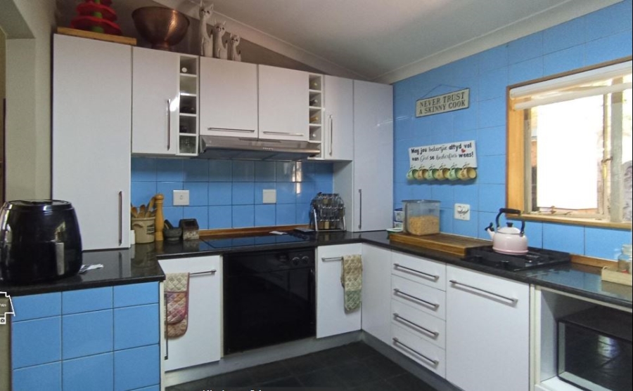4 Bedroom Property for Sale in Eldoraigne Gauteng