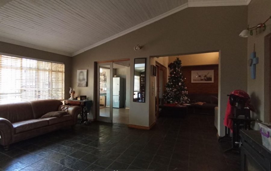 4 Bedroom Property for Sale in Eldoraigne Gauteng
