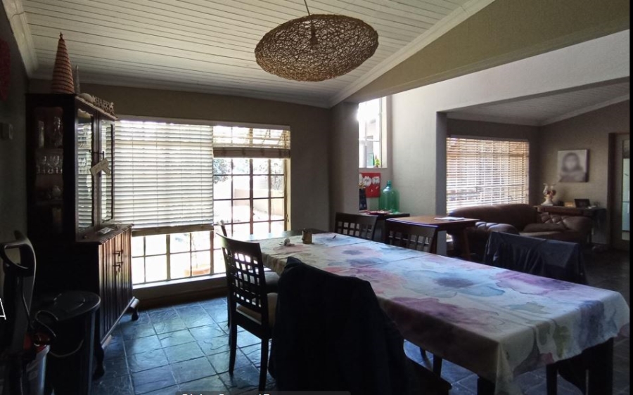 4 Bedroom Property for Sale in Eldoraigne Gauteng