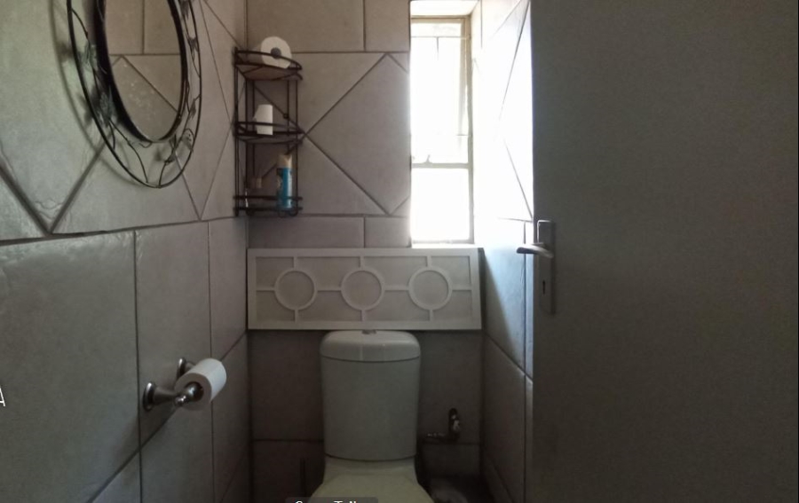 4 Bedroom Property for Sale in Eldoraigne Gauteng