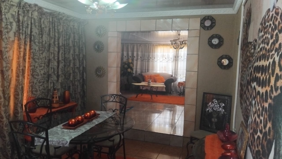 2 Bedroom Property for Sale in Ga-Rankuwa Unit 23 Gauteng