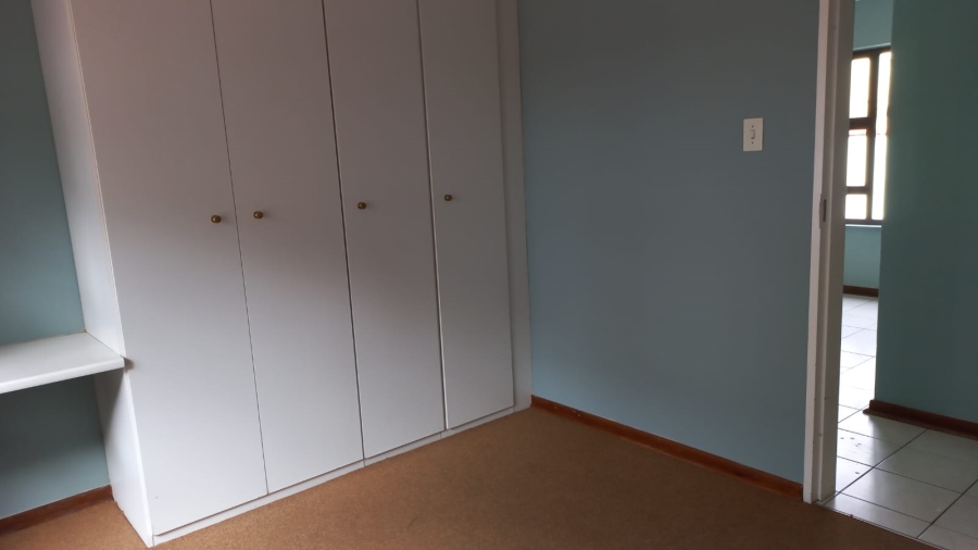 To Let 2 Bedroom Property for Rent in Ridgeway Gauteng