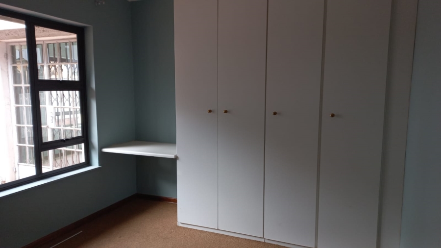 To Let 2 Bedroom Property for Rent in Ridgeway Gauteng