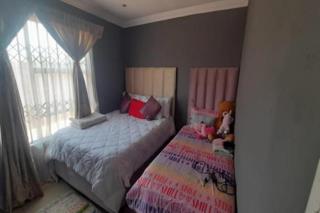 3 Bedroom Property for Sale in Bram Fischerville Gauteng